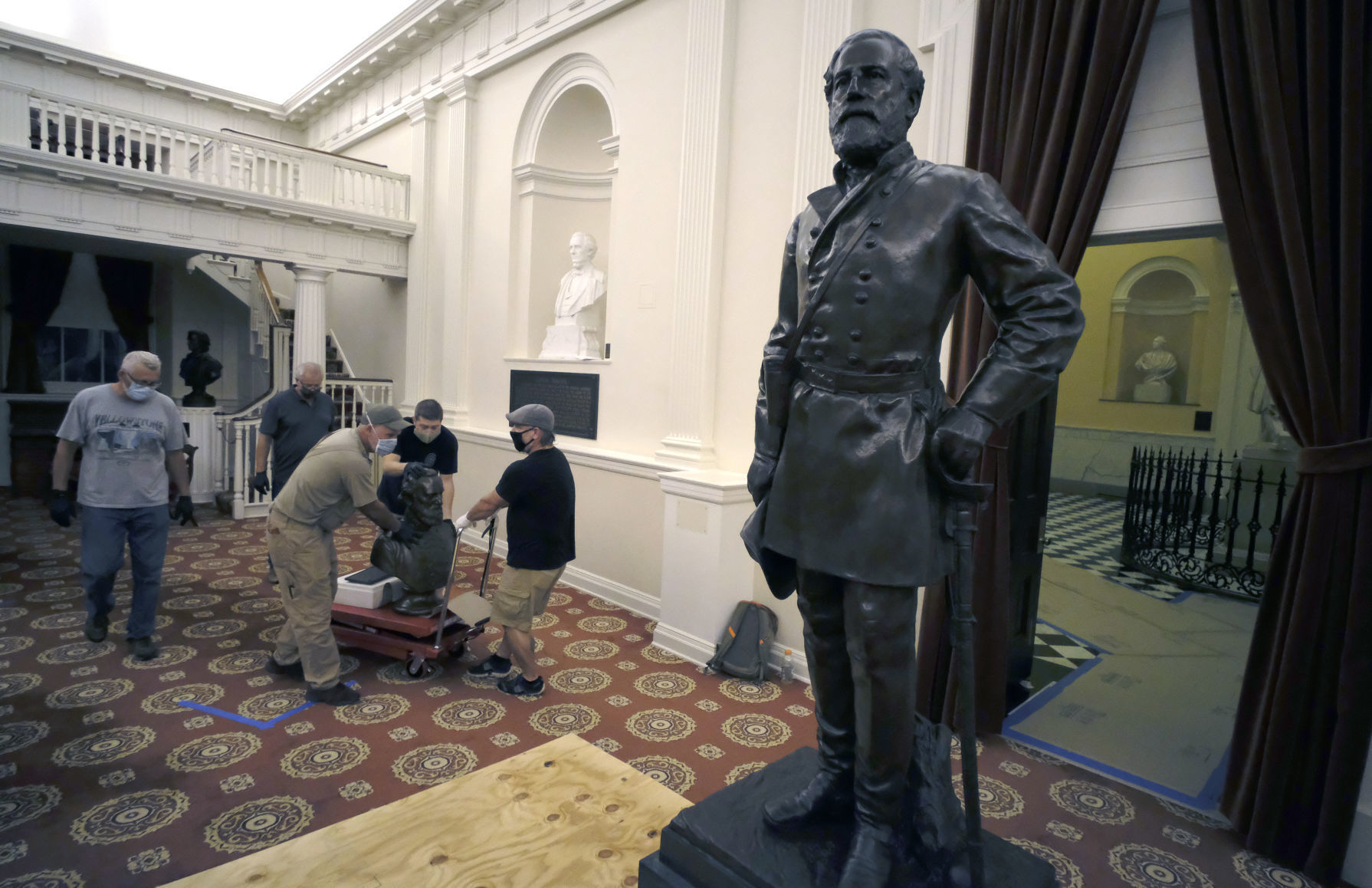 20200724_MET_CAPITOL_BB01